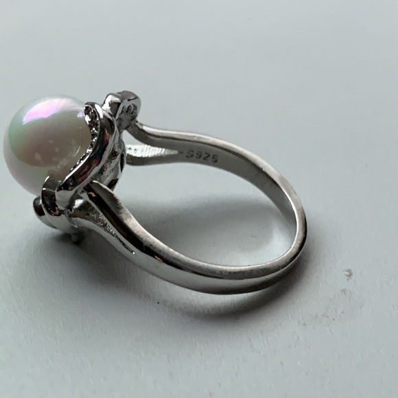 Gorgeous Women White Pearl Silver Ring S925 - Picture 6 of 6